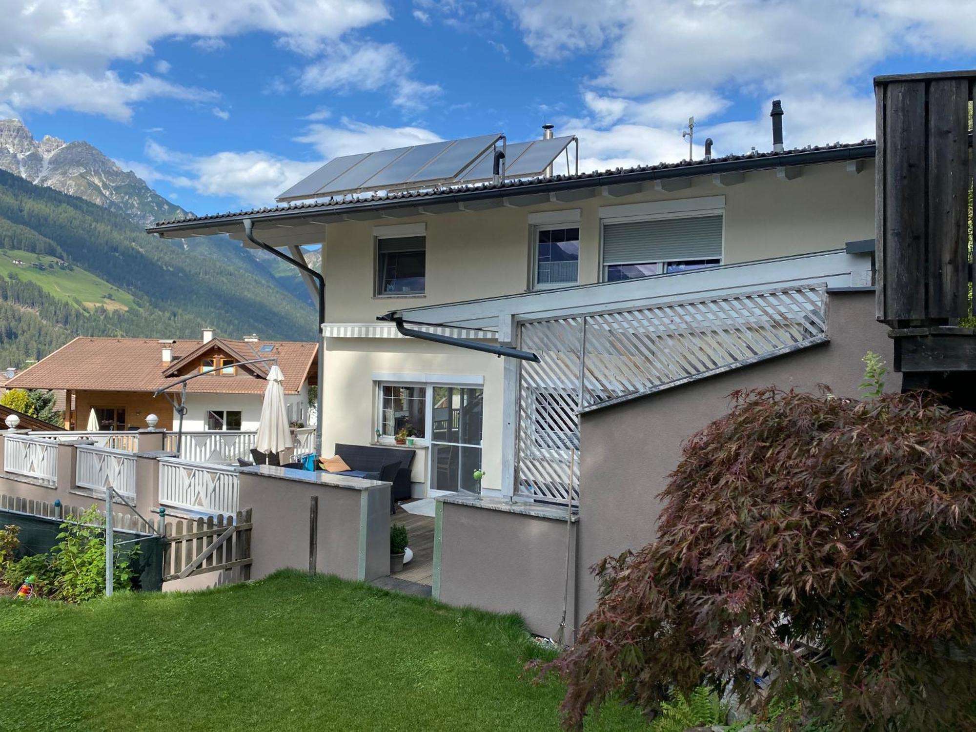 Ferien Haus - Ferienwohnung Lorena Neustift im Stubaital Exterior foto